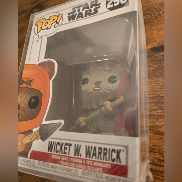Funko Pop Star Wars #290 Wicket W Warrick Protector Case - Picture 2 of 5